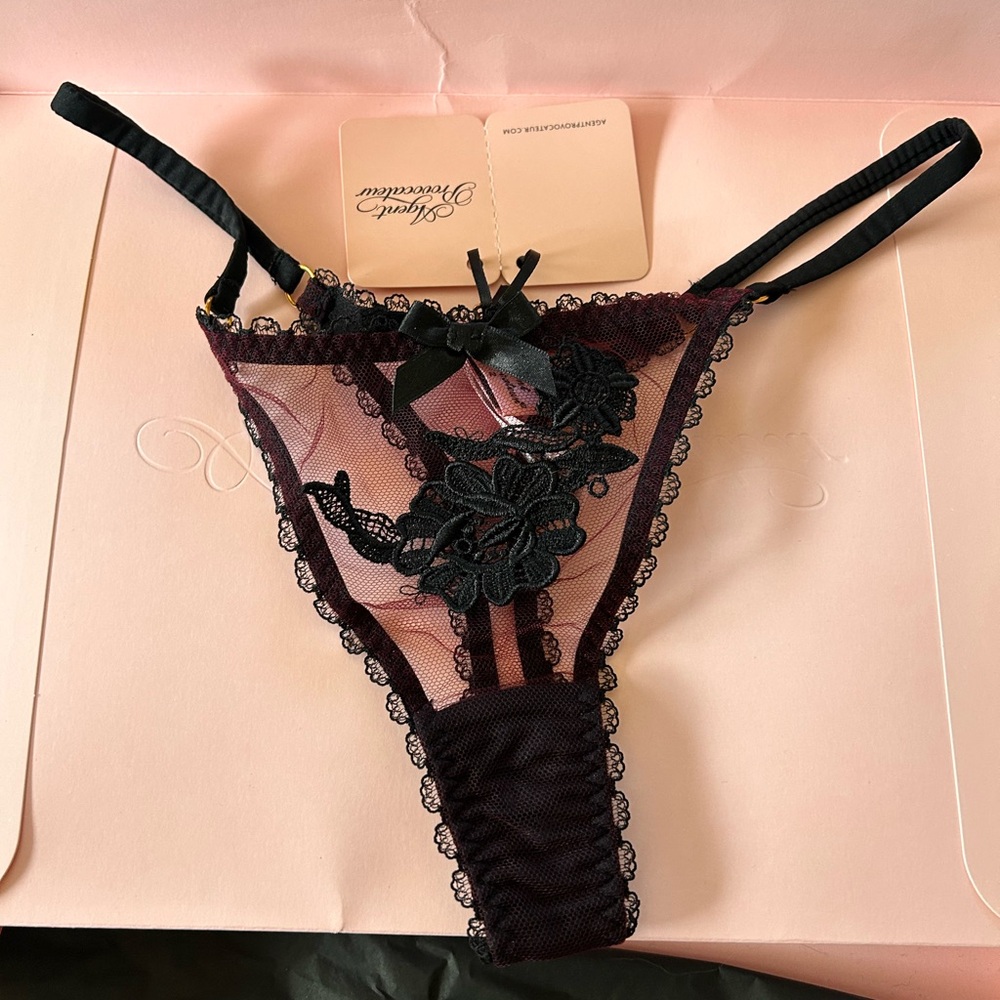 Agent Provocateur Lianne thong size 2 new with tags